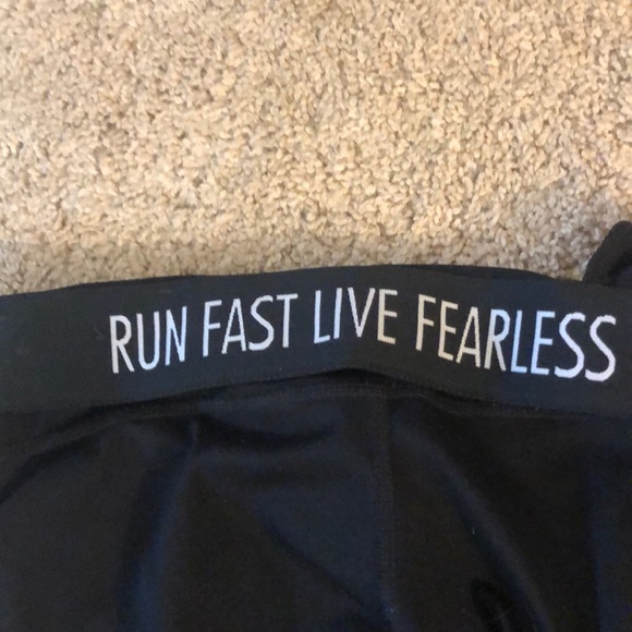 black dri fit nike capri leggings - Picture 3 of 3